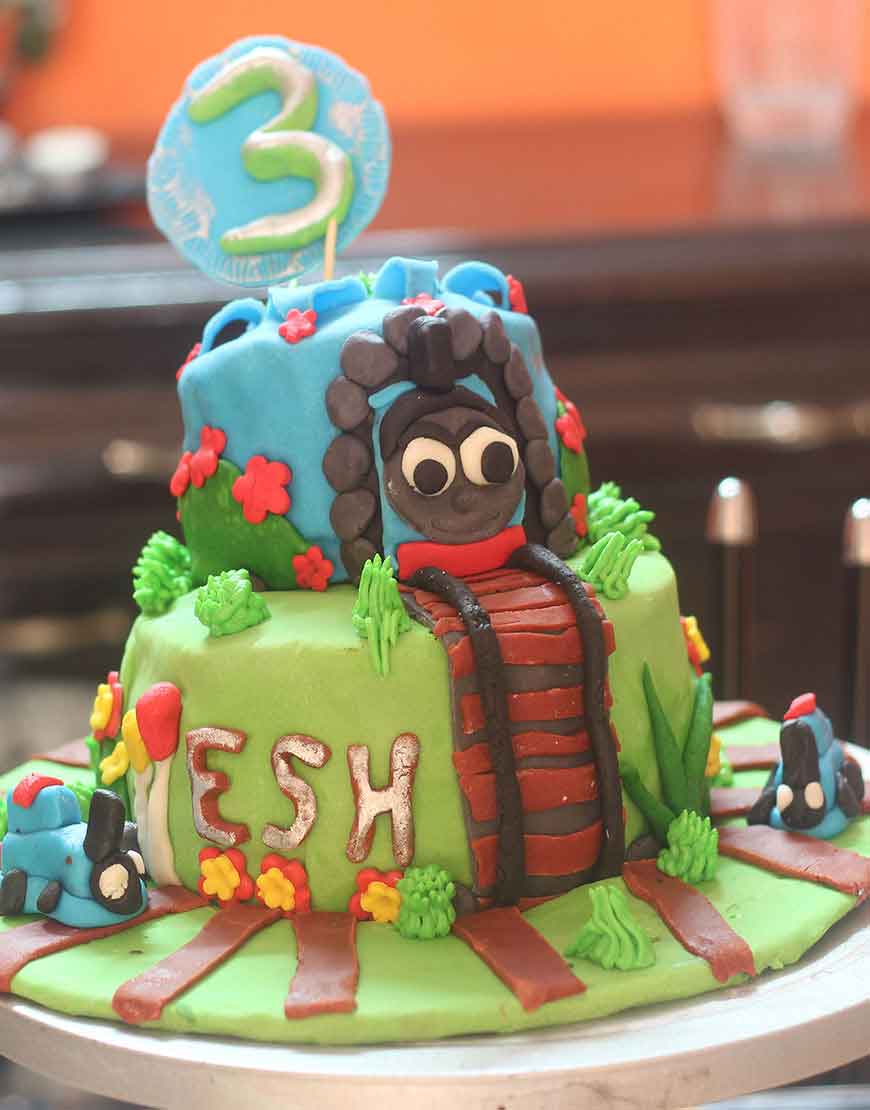 Thomas & friends Birthday Cake delivery in Gurgaon | GurgaonBakers