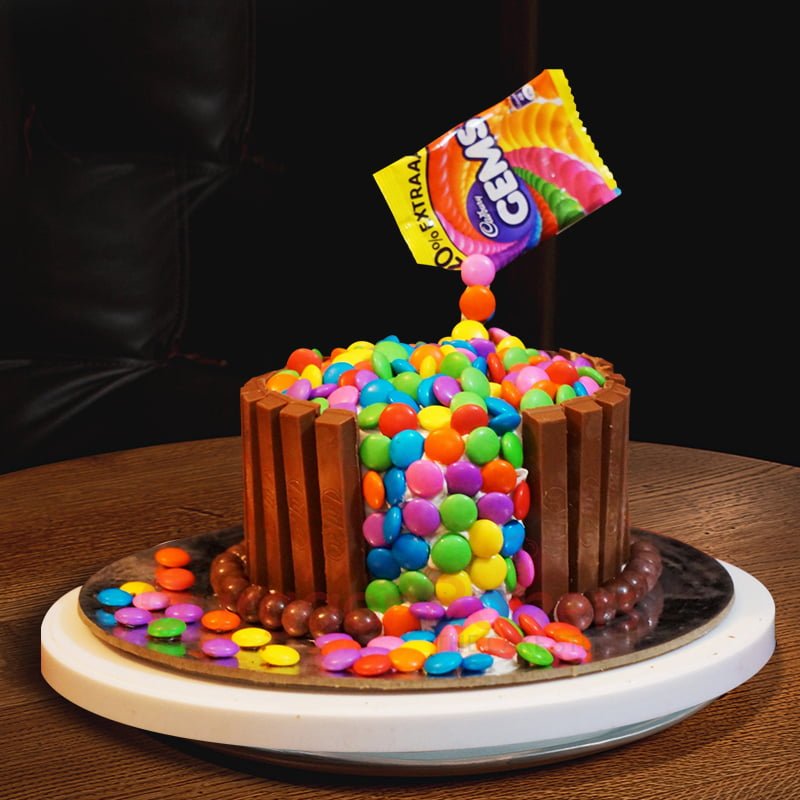 candy fountain cake