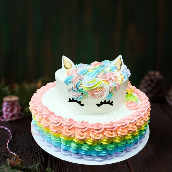 large unicorn cake