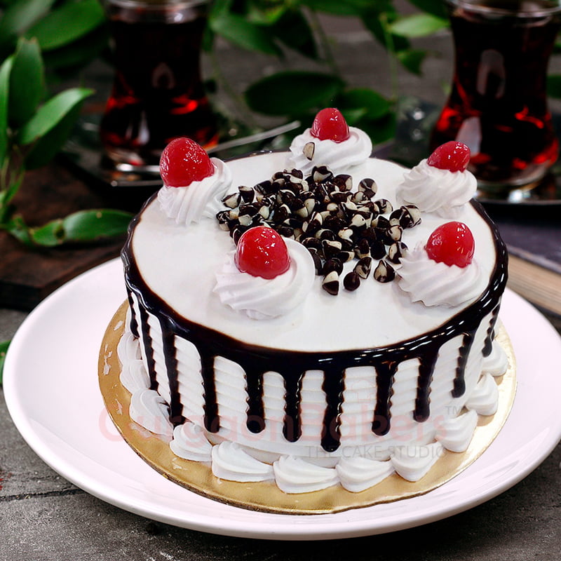 Blackforest New Year Cake - Mumbai Online Cake Delivery Shop