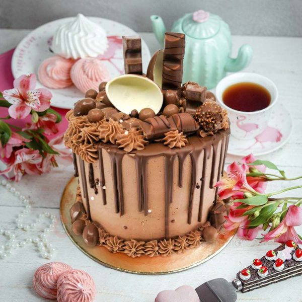 chocolate-overload-cake