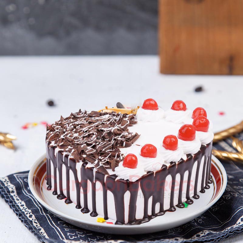 dazzling-heart-shaped-black-forest-treat