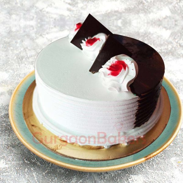 chocolate-vanilla-combo-cake-1