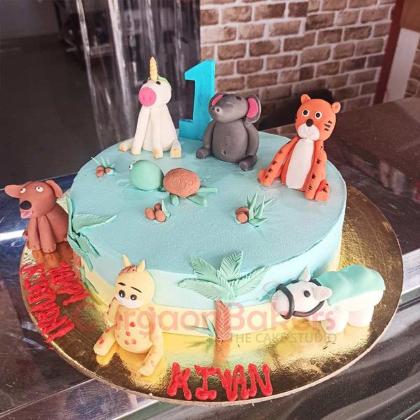 cute-farm-animals-cake-2