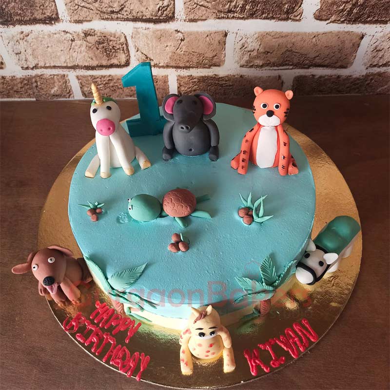 Farm Animal 3-tiered Cake – Beautiful Birthday Cakes