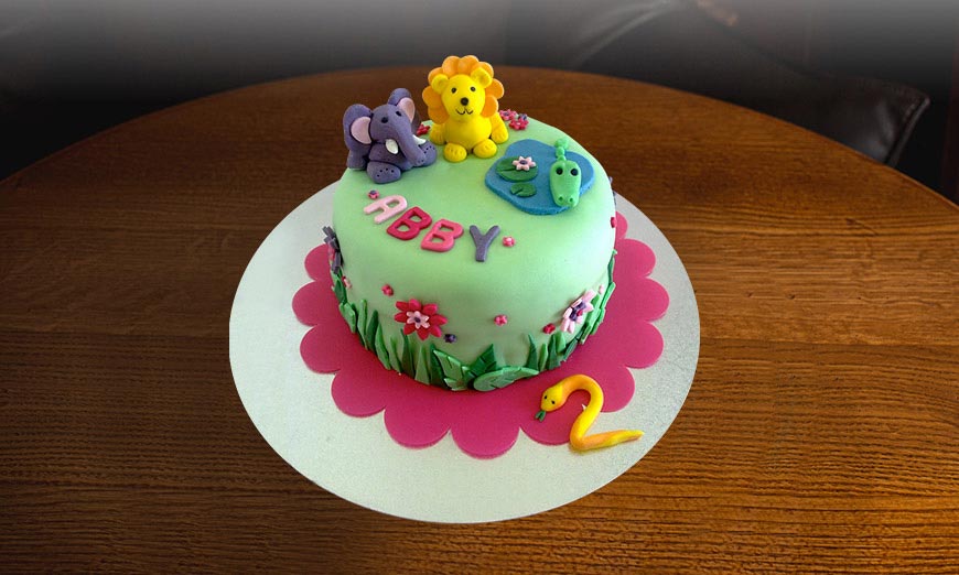 jungle-themed-cakes