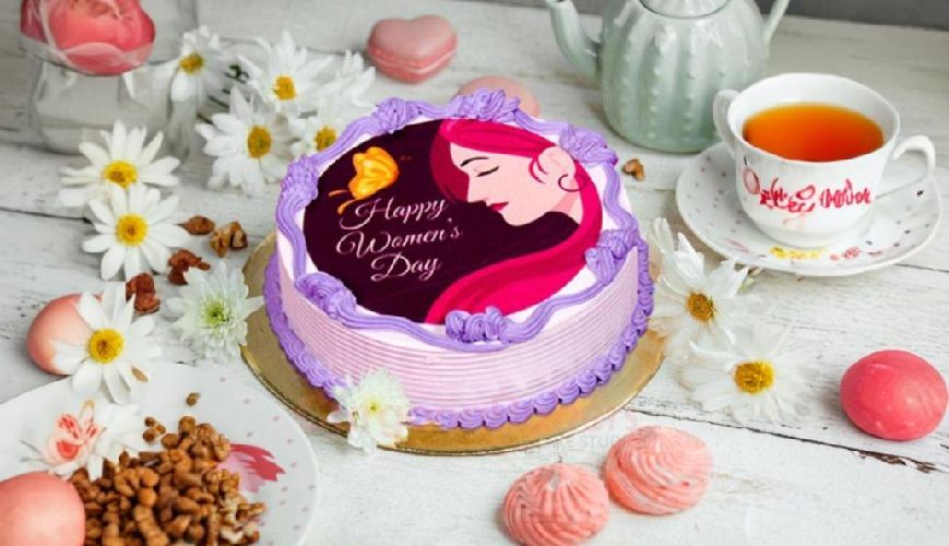 Beautiful & Powerful Women’s Day Cake