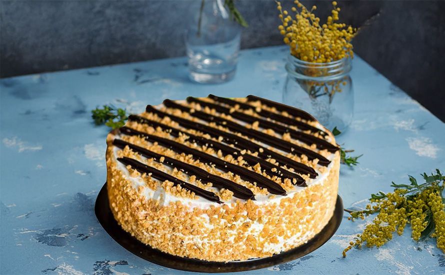 Gurgaon Bakers: Your Ultimate Guide to Evergreen Cakes Everyone Orders Butterscotch & Chocolate Tango