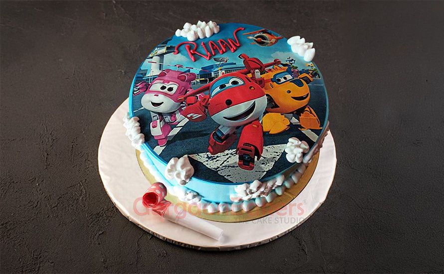 The Art of Custom Edible Photo Cakes: How the Leading Online Cake Store is Transforming Celebrations in Gurgaon kids-planes-cake