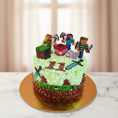 A beautifully designed Minecraft-themed cake with characters and blocks