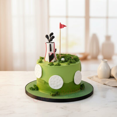 Golf Lover's Delight Cake with golf clubs, grass, and flag decor